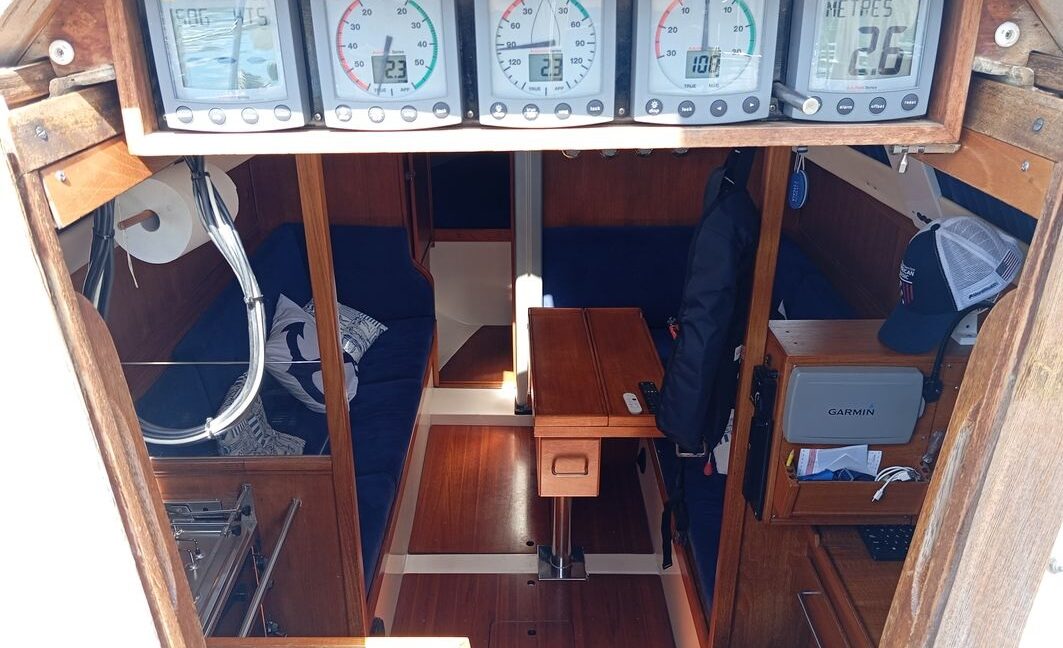 Voilier Oméga 34 a vendre 3