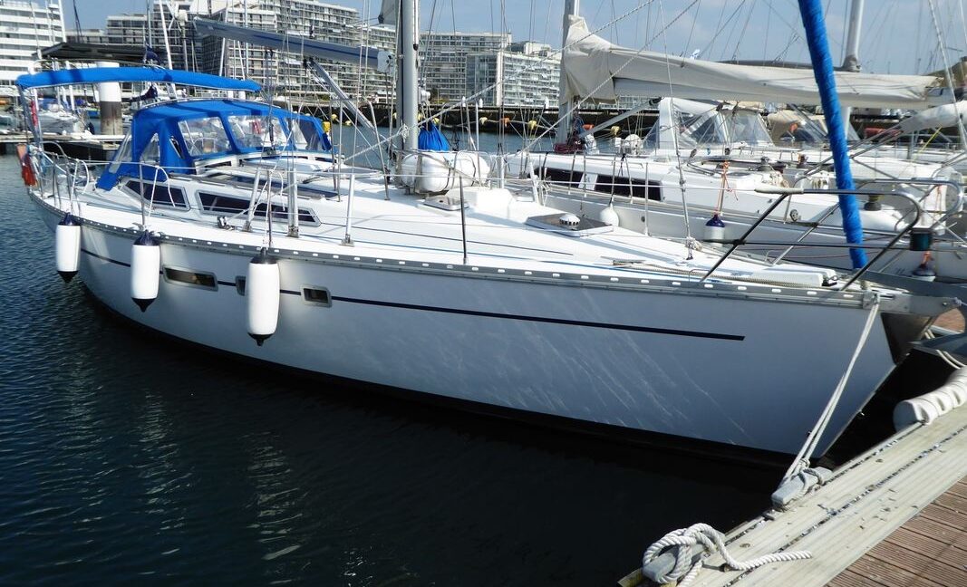 bateaux-services- voilier jeanneau 12,50