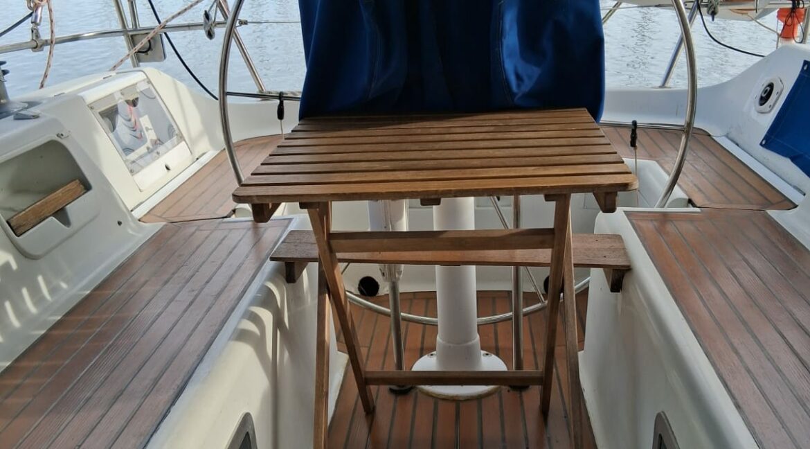 jeanneau voyage A VENDRE barre a roue