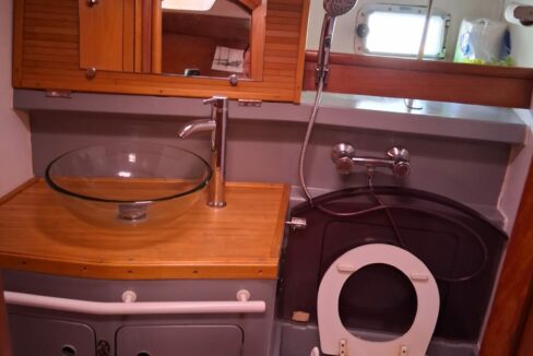 jeanneau voyage A VENDRE salle de bain