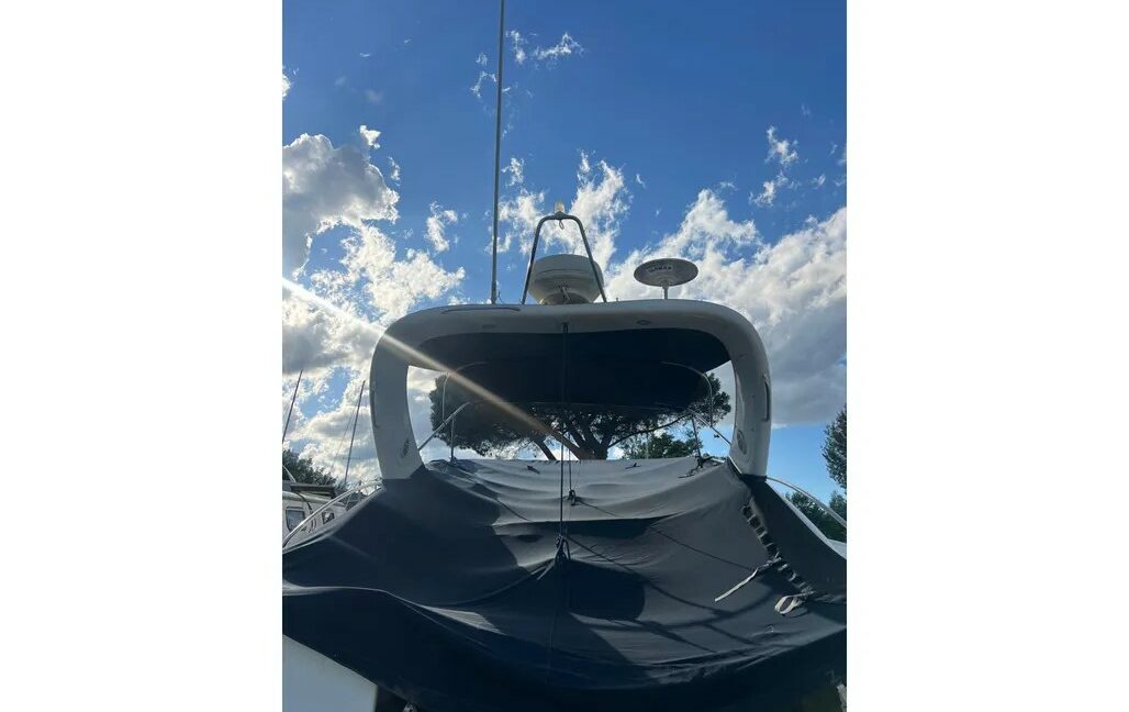 2001-cranchi-chranchi-39-bateaux-services 3