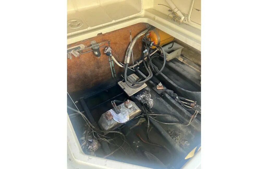 2001-cranchi-chranchi-39-bateaux-services 5