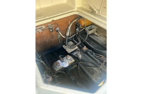 2001-cranchi-chranchi-39-bateaux-services 5