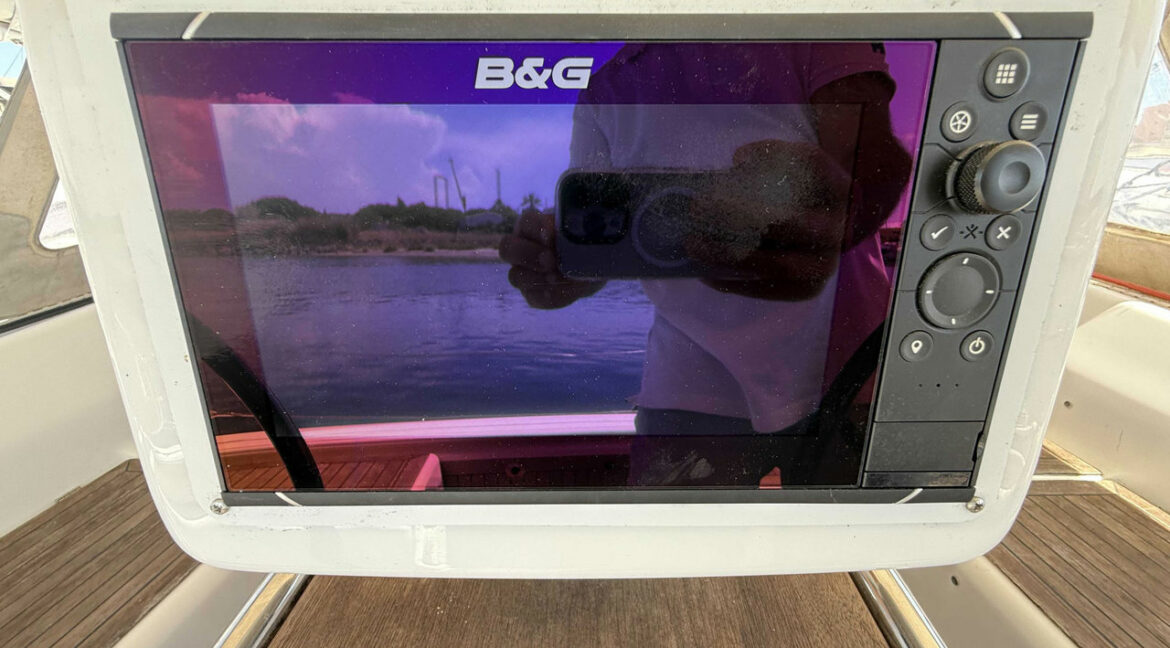 Hanse-385-voilier-bateaux-services-10-2