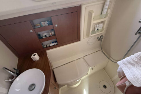 Hanse-385-voilier-bateaux-services-12