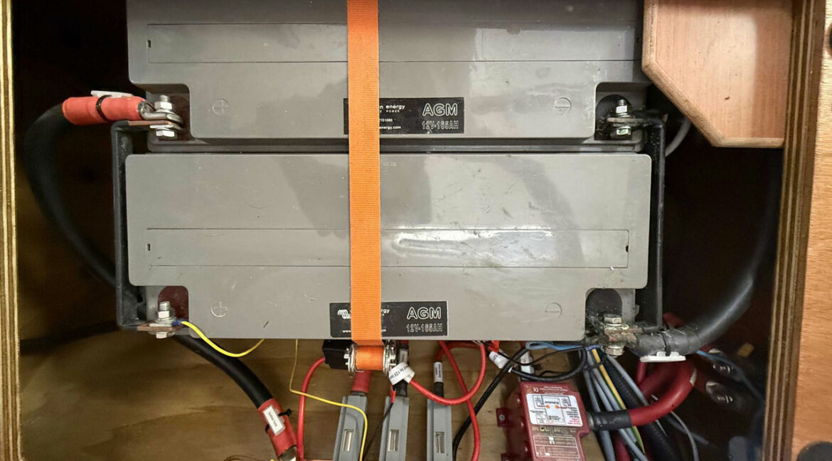 Hanse-385-voilier-bateaux-services-14