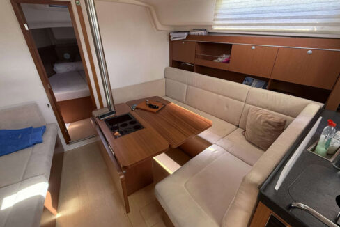 Hanse-385-voilier-bateaux-services-17