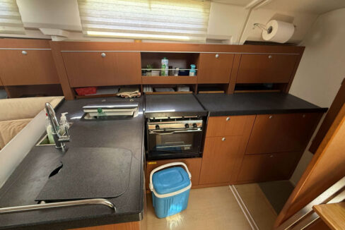 Hanse-385-voilier-bateaux-services-18