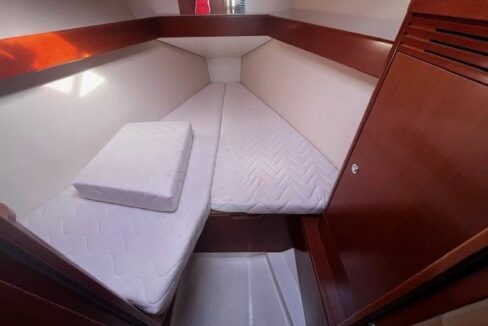 beneteau-oceanis-31-à-vendre-bateaux-services-3