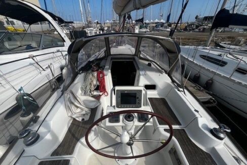 beneteau-oceanis-31-à-vendre-bateaux-services-5